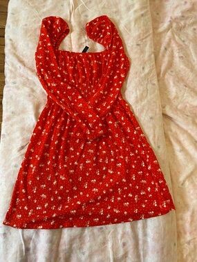 H&M Red Floral Smocked Long-Sleeve Dress